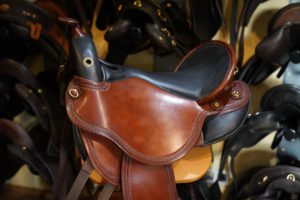 Deuber Quantum Short & Light Western - Geländesattel - extra kurz und leicht